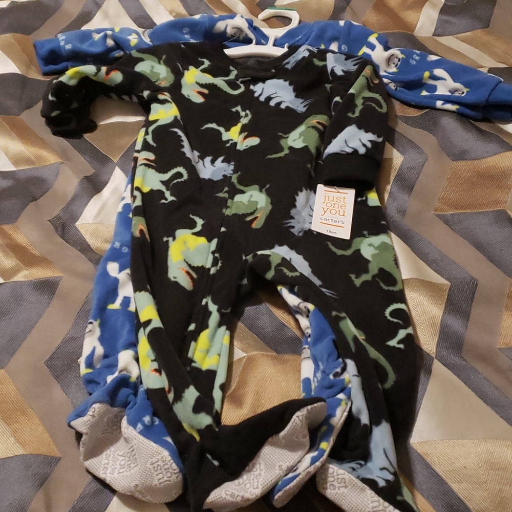 NWT  2 footed pajamas